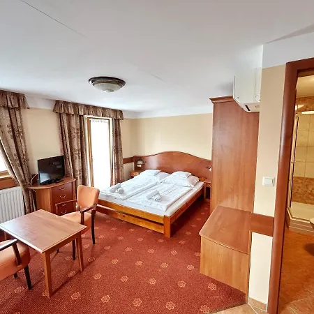 Bed & Breakfast Fonix Wellness Panzio Hévíz